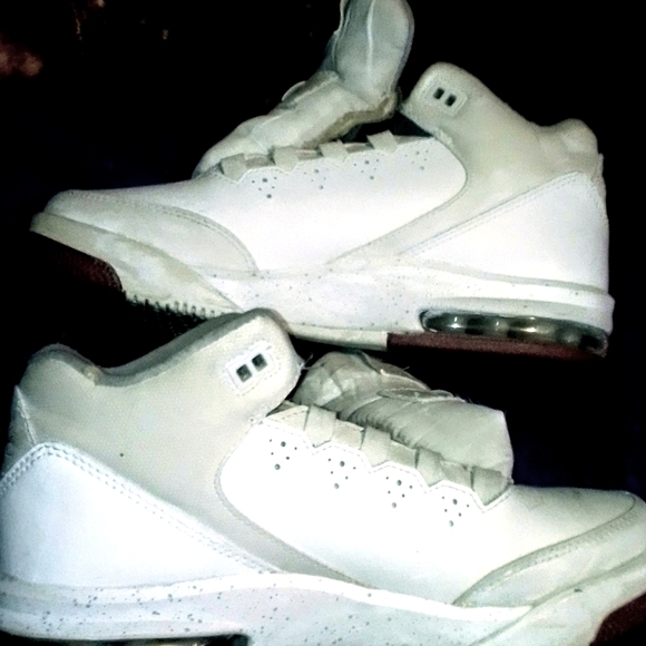 Sneakers - Picture 1 of 6